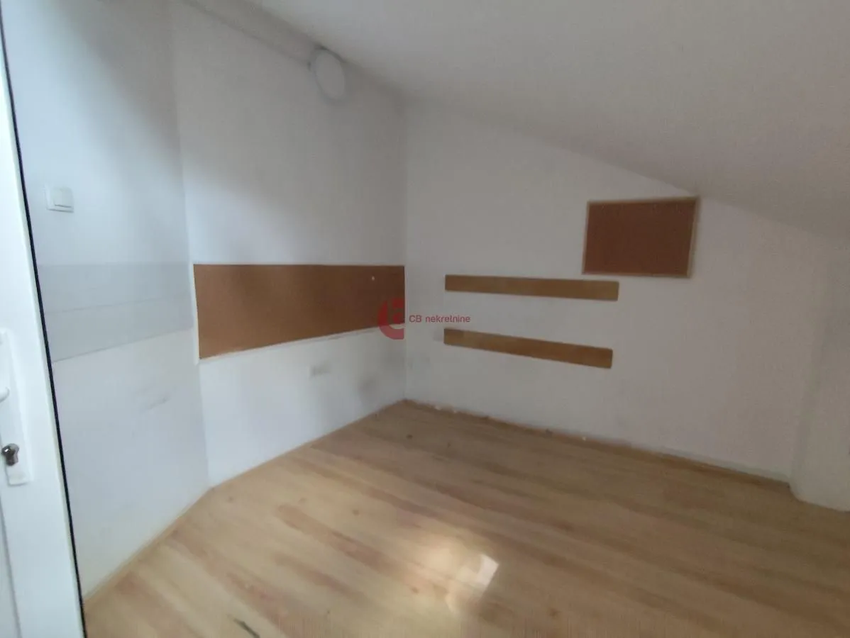 Rent, office space, 320m², Centar, Subotica