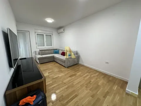 Rent, one bedroom apartment, 38m², Telep, Novi Sad Sve Podlokacije - image 3