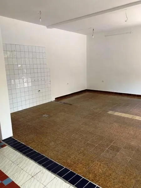 Sale, office space, 80m², Staro groblje, Niš