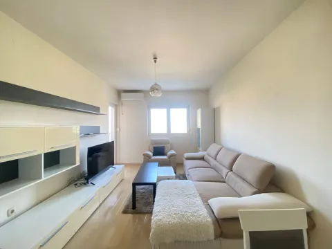 Izdavanje, jednosoban stan, 48m², City Kvart, Podgorica - image 3