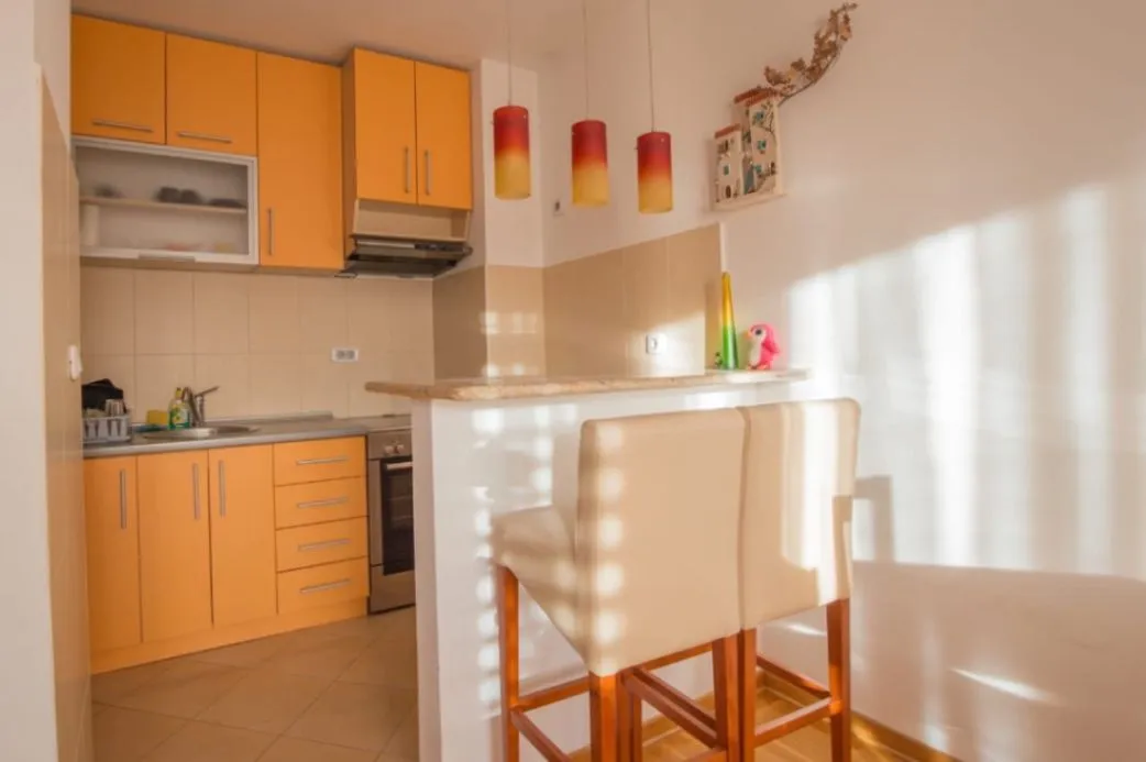 Izdavanje, dvosoban stan, 67m², Preko Morače, Podgorica