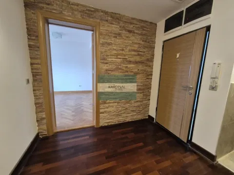 Sale, three bedroom apartment, 65m², Vašarište, Jagodina - image 11