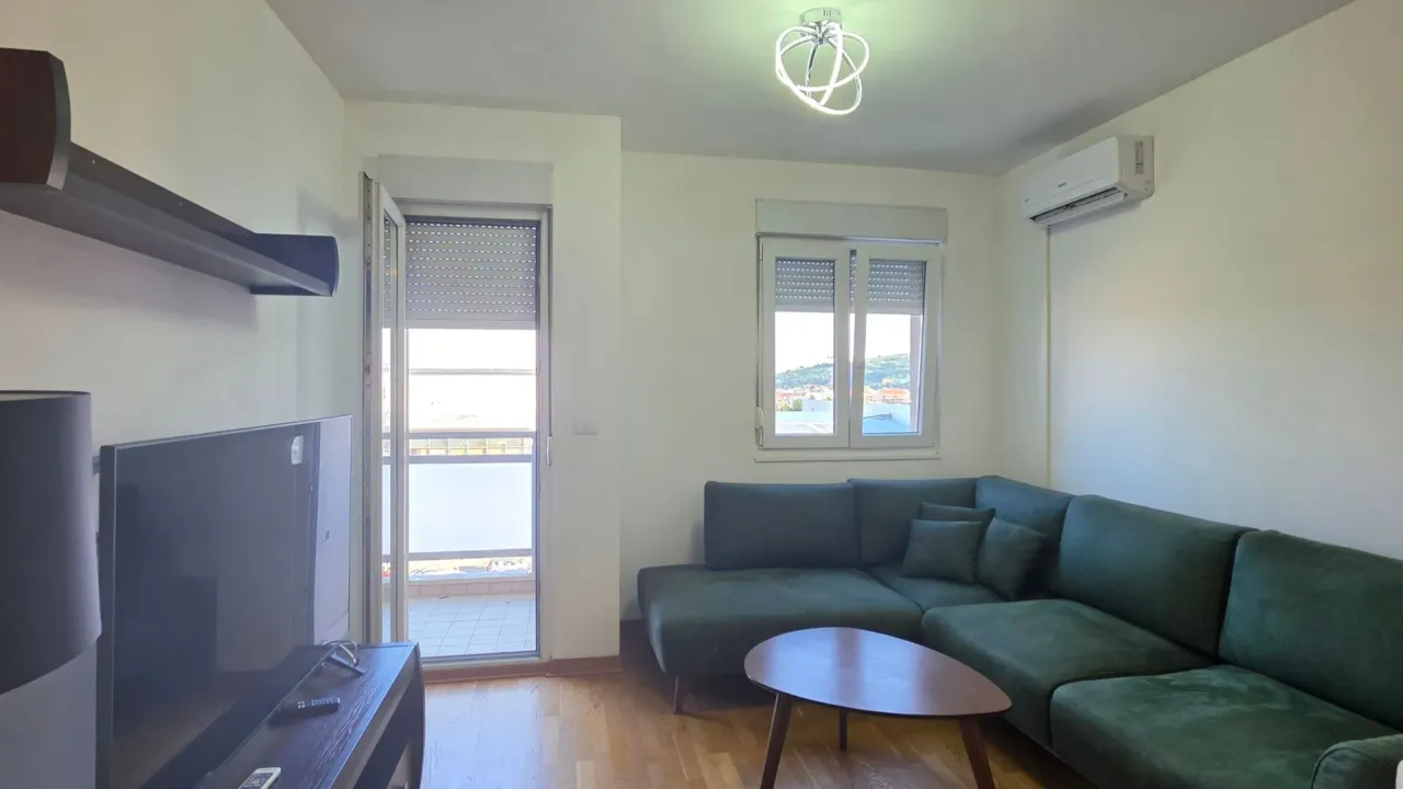 Rent, two bedroom apartment, 68m², City Kvart, Podgorica
