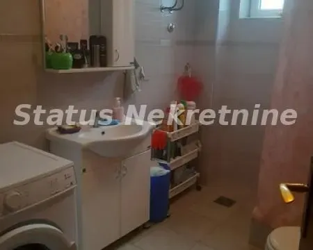 Prodaja, kuća, 242m², Novo naselje, Novi Sad - image 16