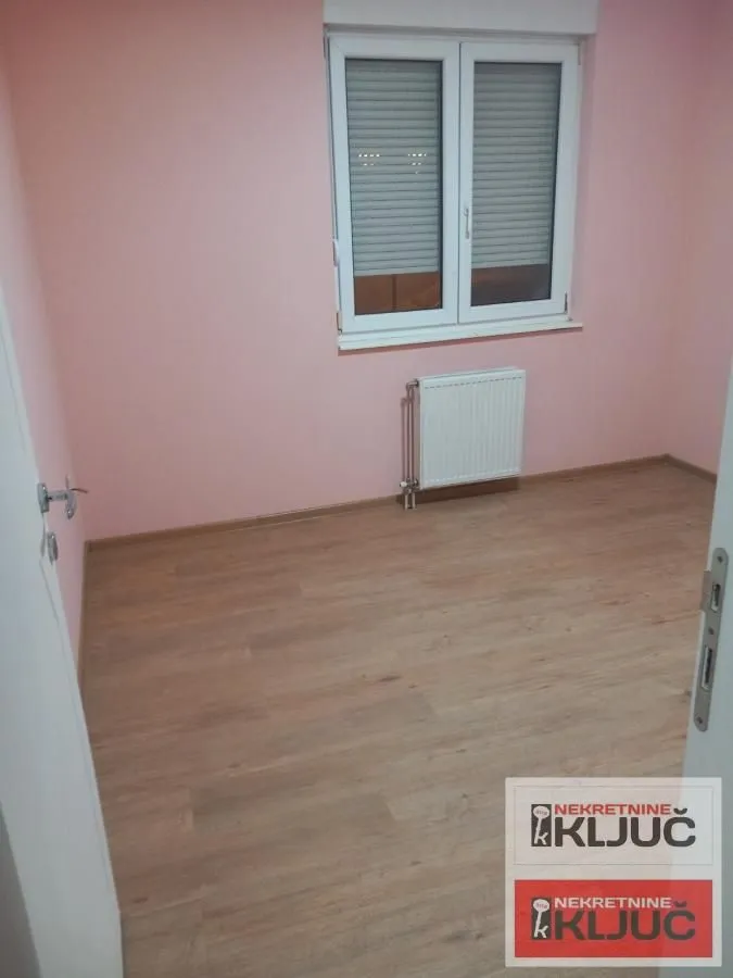 Prodaja, dvosoban stan, 44m², Bulevar Oslobodjenja, Novi Sad Sve Podlokacije