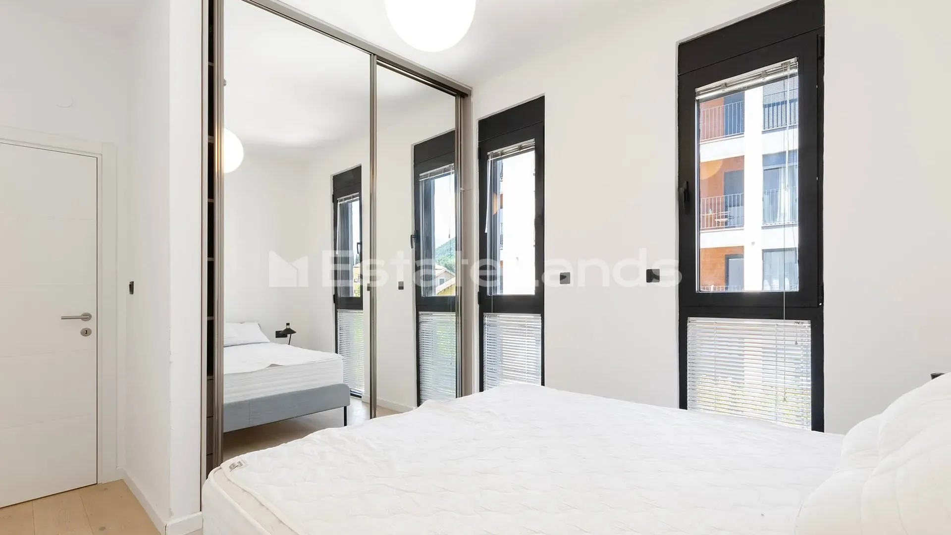 Prodaja, dvosoban stan, 55m², Donja Lastva, Tivat