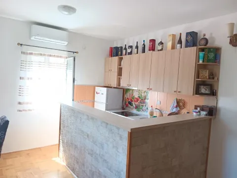 Rent, two bedroom apartment, 80m², Masline, Podgorica - image 2