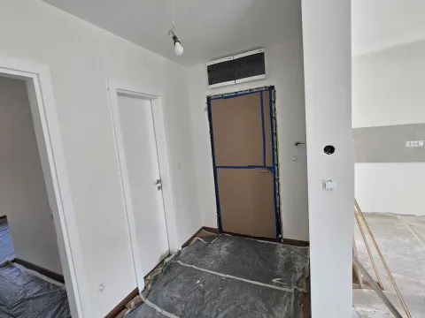 Sale, apartment, 103m², Lekino Brdo, Voždovac Sve Podlokacije