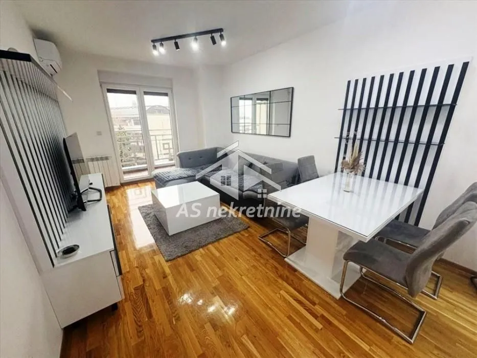 Rent, two bedroom apartment, 52m², Hala Pionir, Palilula Sve Podlokacije