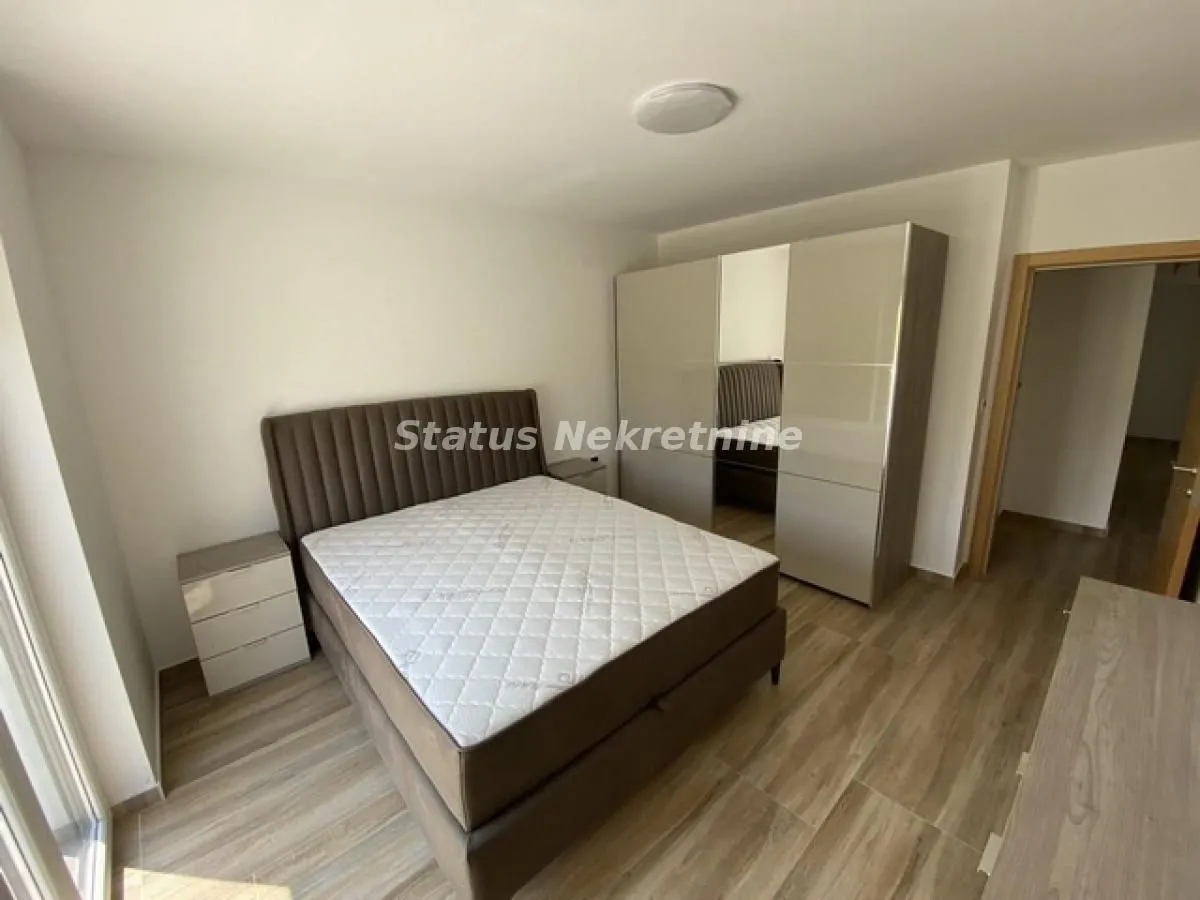 Prodaja, četvorosoban stan, 116m², Petrovaradin, Novi Sad