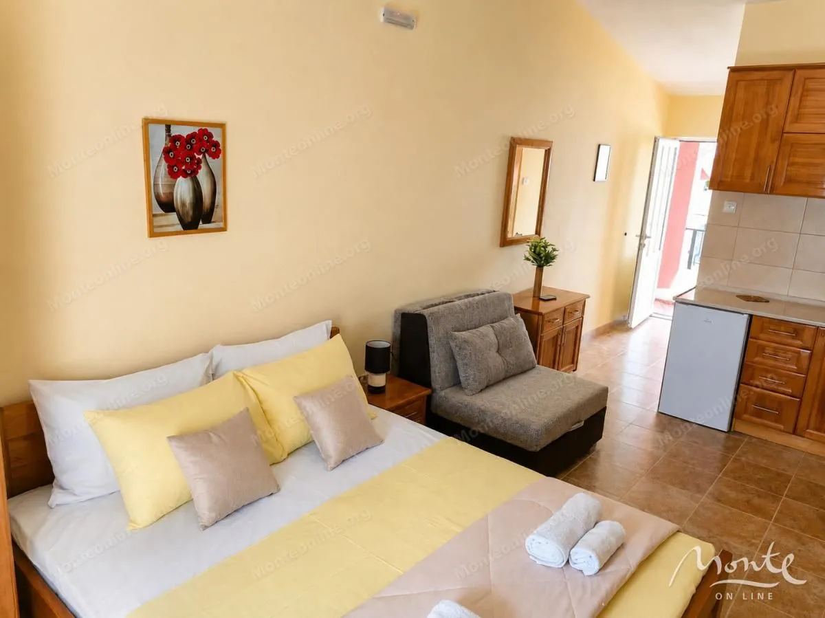 Sale, house, 250m², Dobra Voda, Bar