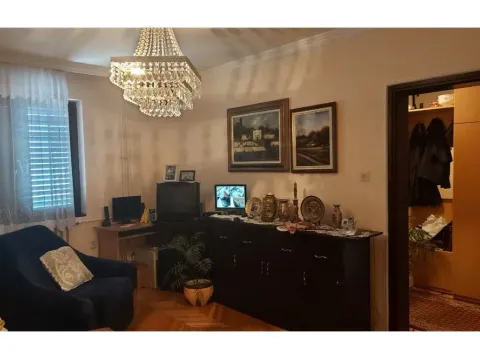 Prodaja, kuća, 94m², Niš, Srbija - image 12