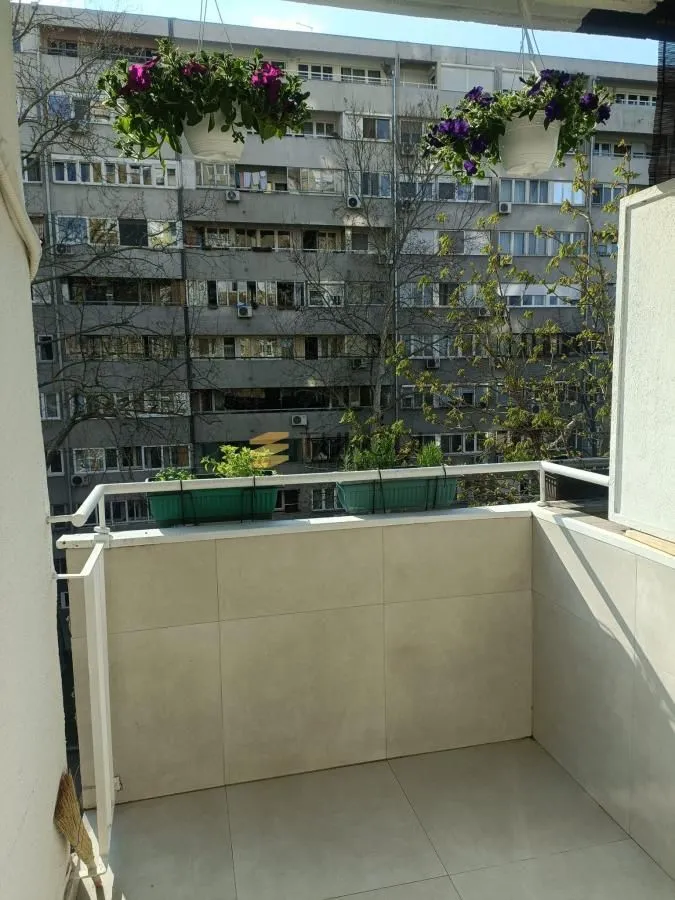 Rent, two bedroom apartment, 59m², Stari Merkator, Novi Beograd Sve Podlokacije