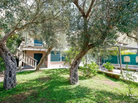 Sale, house, 197m², Sveti Stefan, Budva - image 7
