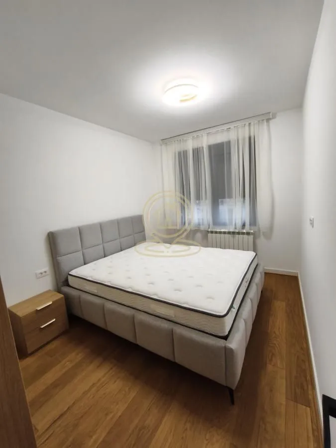 Rent, three bedroom apartment, 65m², Južni Bulevar, Vračar Sve Podlokacije