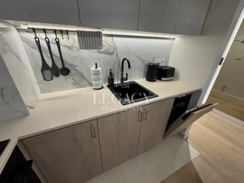 Rent, two bedroom apartment, 52m², Savski Venac, Beograd - image 5