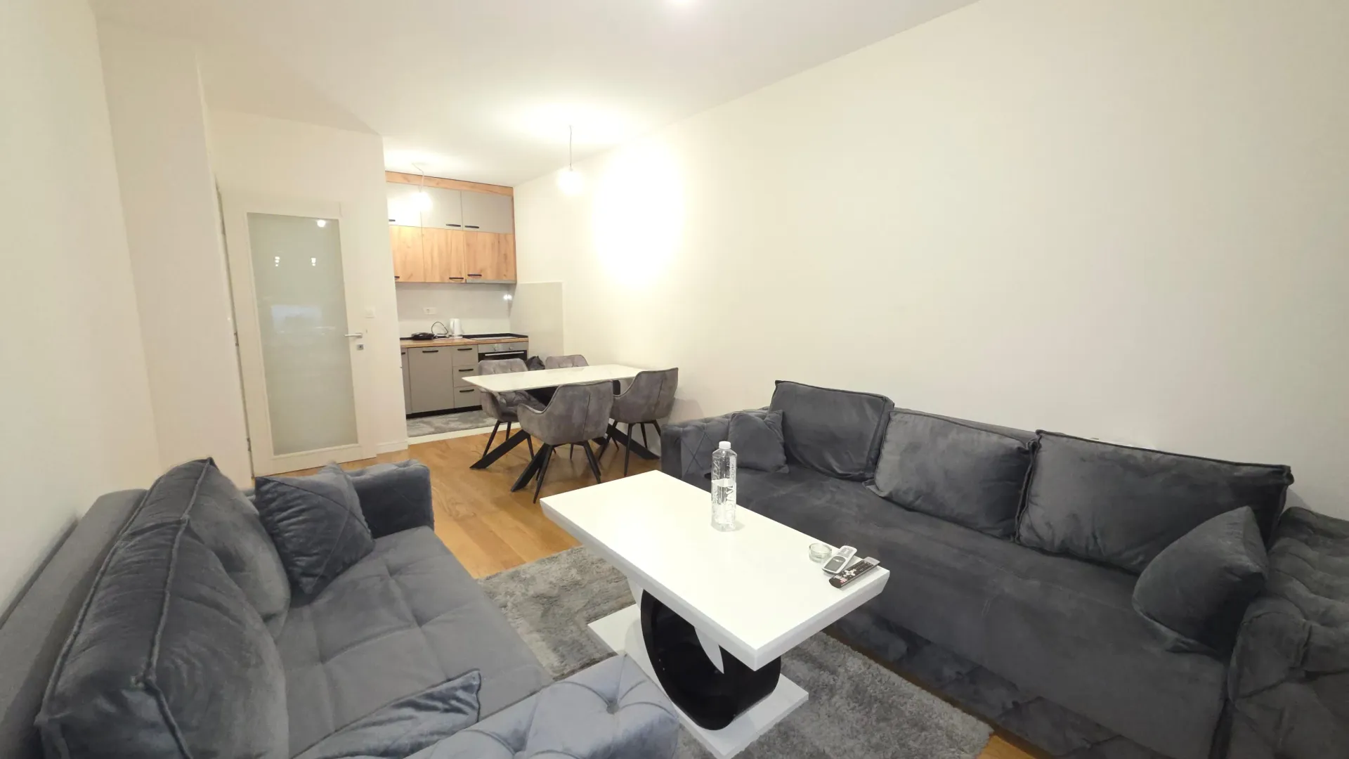 Prodaja, jednosoban stan, 47m², Central Point, Podgorica