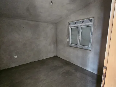 Prodaja, kuća, 74m², Šušanj, Bar - image 17