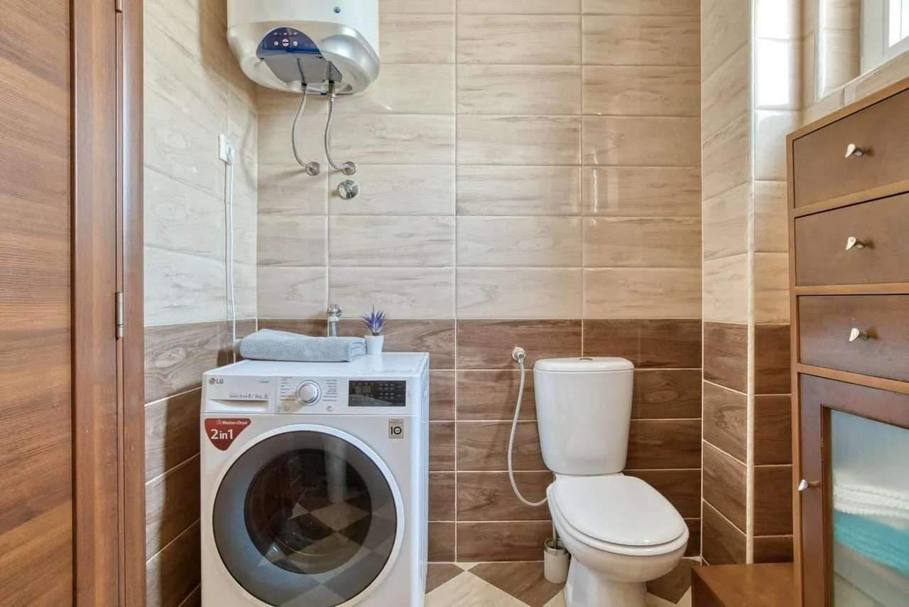 Sale, two bedroom apartment, 60m², Petrovac, Budva