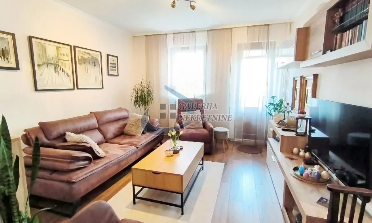 Sale, two bedroom apartment, 64m², Novi Beograd Blok 62, Novi Beograd Sve Podlokacije