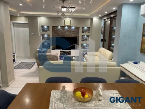 Prodaja, trosoban stan, 100m², Savski Venac, Beograd