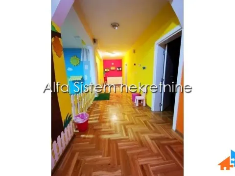 Izdavanje, kuća, 520m², Voždovac Sve Podlokacije, Beograd - image 15