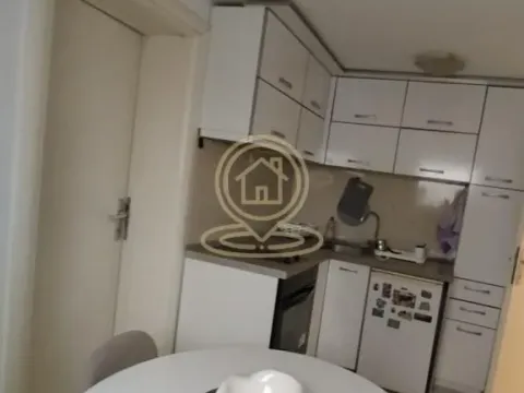 Rent, three bedroom apartment, 70m², Vračar Sve Podlokacije, Beograd - image 2