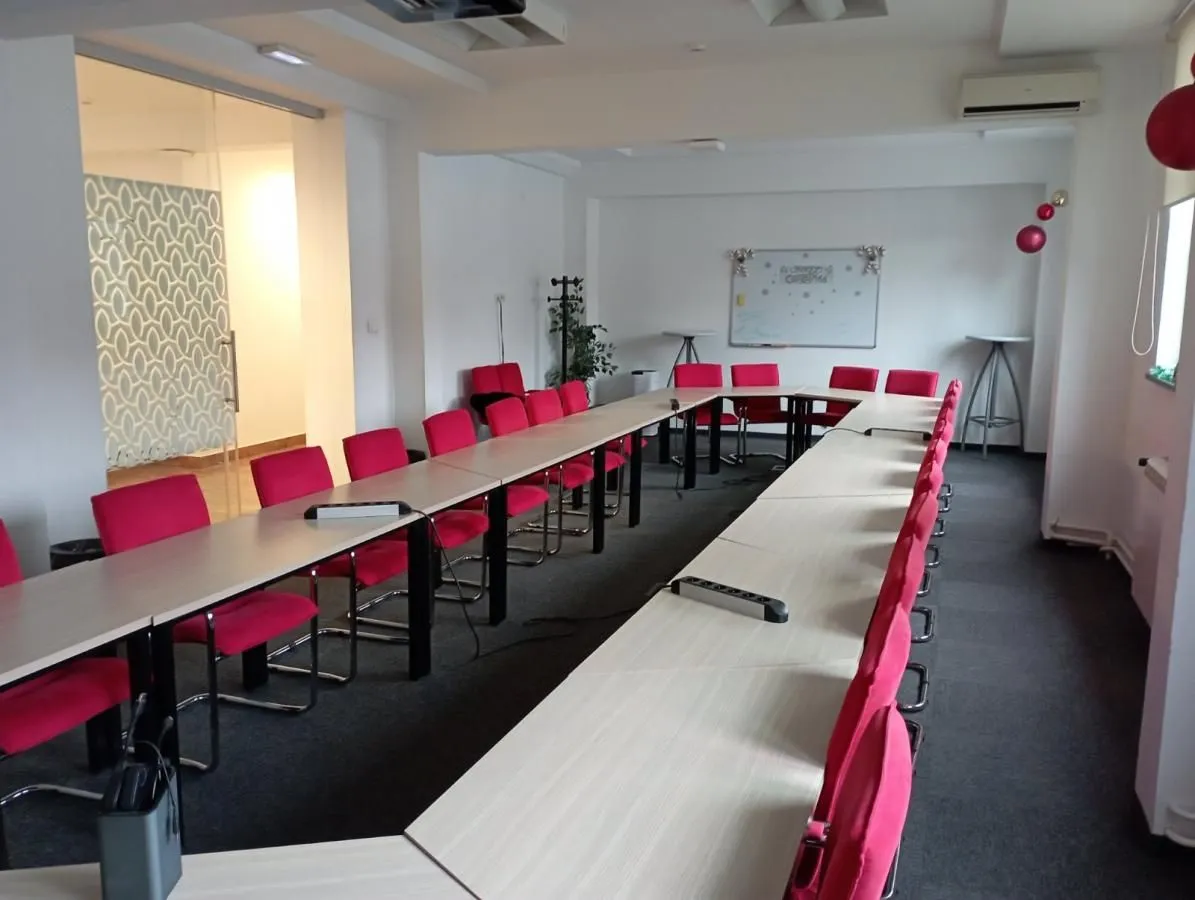 Rent, office space, 1600m², Bezanijska Kosa 1, Bežanijska Kosa Sve Podlokacije