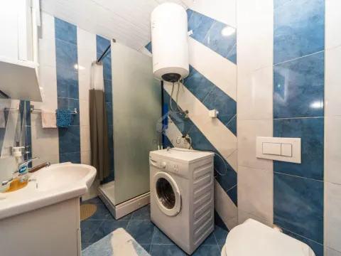 Izdavanje, jednosoban stan, 45m², Pobrežje, Podgorica - image 8