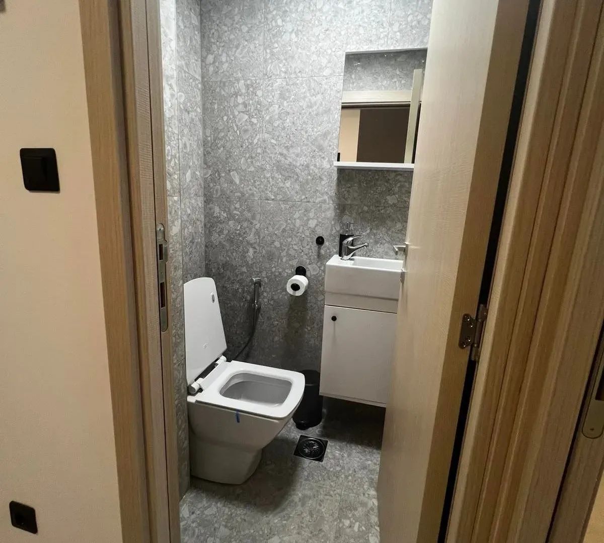 Izdavanje, trosoban stan, 103m², Preko Morače, Podgorica