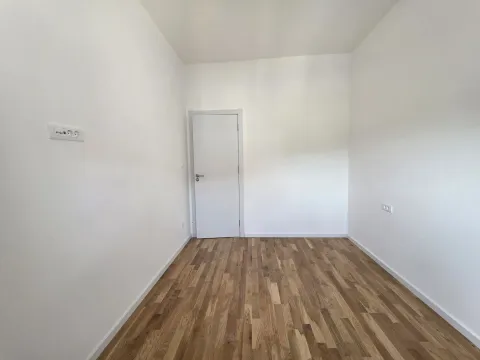Rent, apartment, 64m², Tološi, Podgorica - image 11