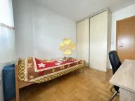 Izdavanje, dvosoban stan, 70m², Stari Aerodrom, Podgorica - image 13