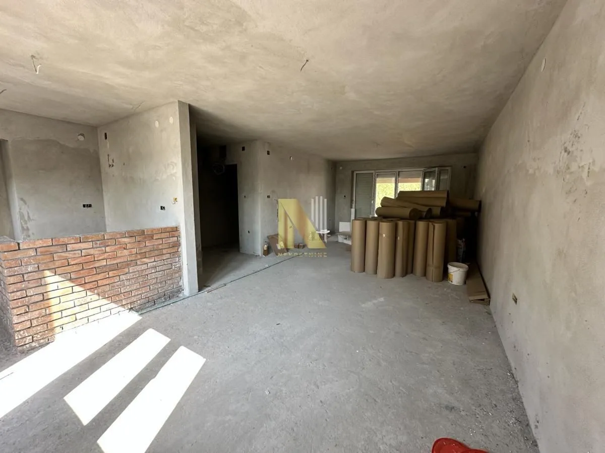 Prodaja, kuća, 321m², Sremska Kamenica, Petrovaradin