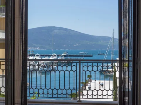 Prodaja, trosoban stan, 167m², Porto Montenegro, Tivat - image 20