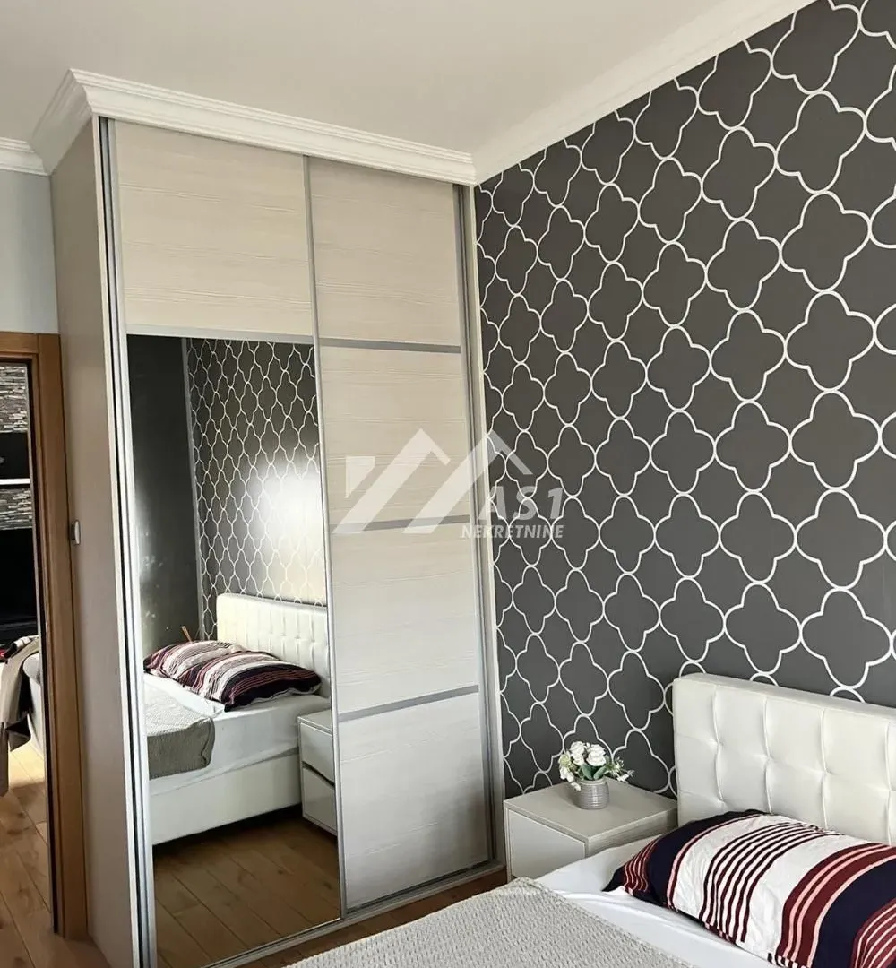 Izdavanje, trosoban stan, 65m², Novi Sad Sve Podlokacije, Novi Sad