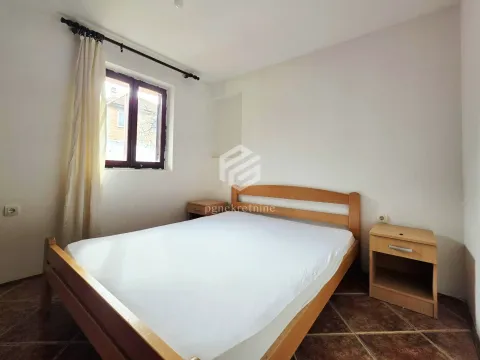 Rent, one bedroom apartment, 42m², Blok 9, Podgorica - image 5