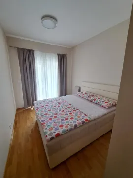 Rent, one bedroom apartment, 47m², Budva, Crna Gora - image 4