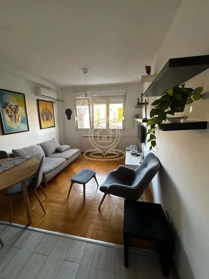 Rent, three bedroom apartment, 66m², Savski Venac, Beograd