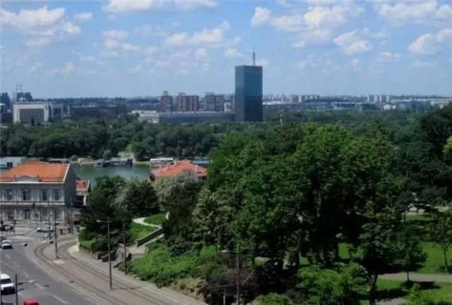 Izdavanje, trosoban stan, 120m², Stari Grad, Beograd