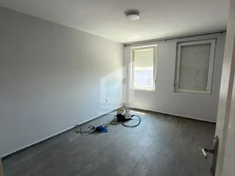 Izdavanje, dvosoban stan, 85m², Centar, Rožaje - image 4