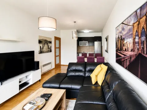 Izdavanje, dvosoban stan, 66m², Zabjelo, Podgorica - image 2
