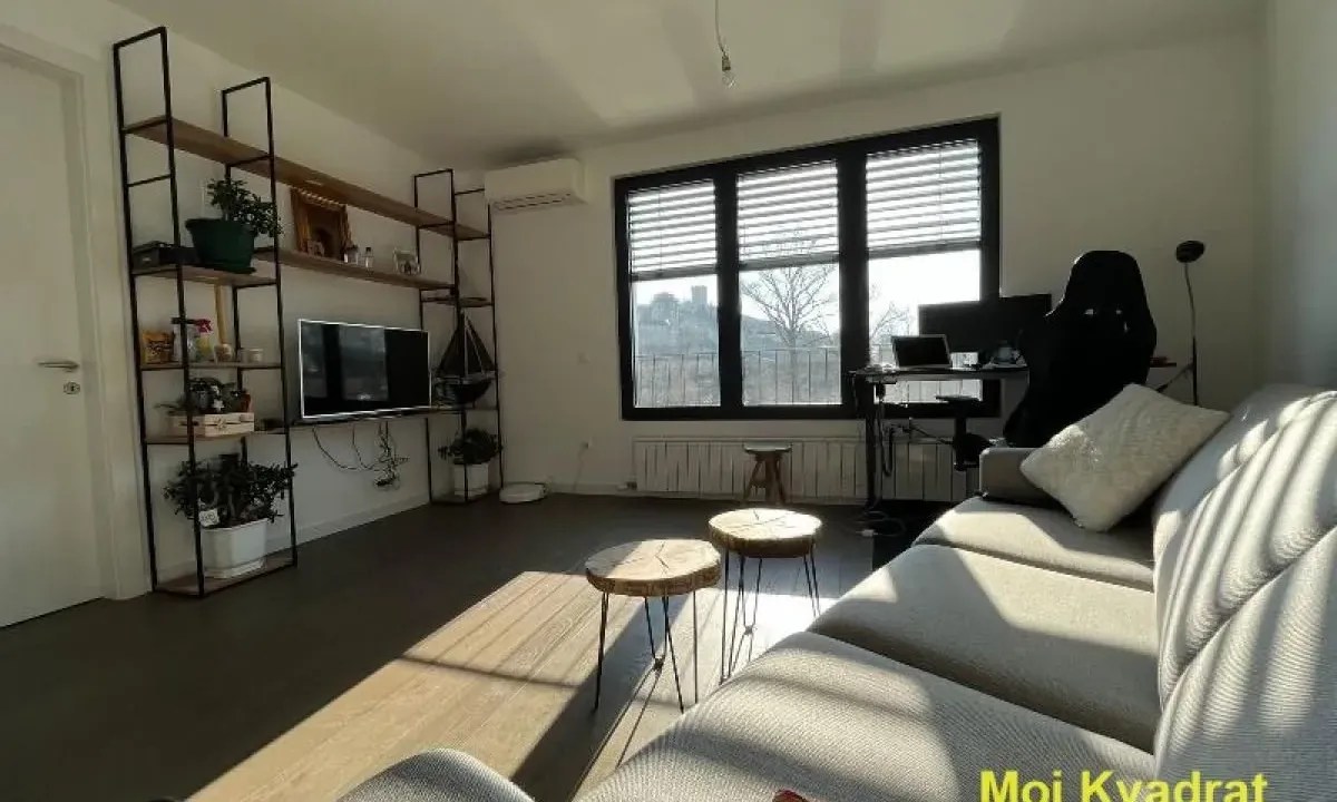 Izdavanje, dvosoban stan, 45m², Stari Grad, Beograd