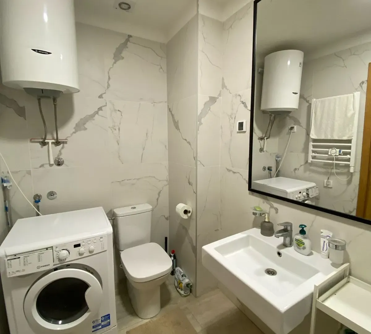 Rent, one bedroom apartment, 55m², Kalimanj, Tivat