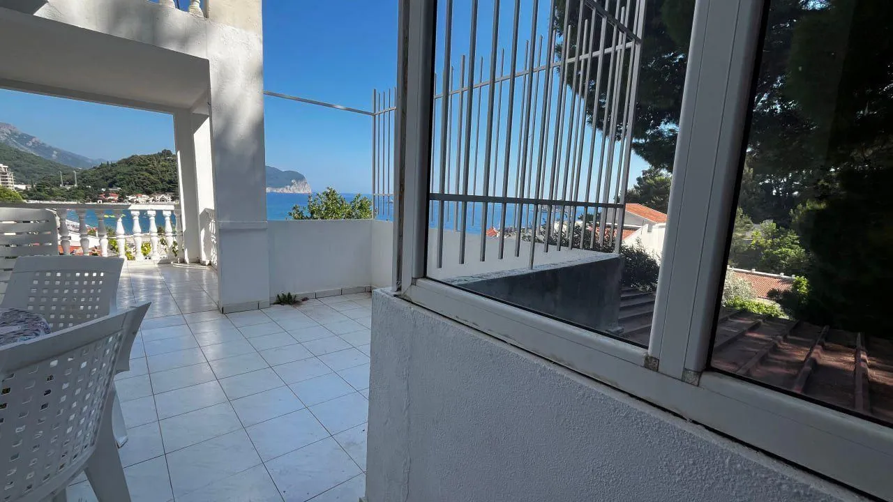 Sale, one bedroom apartment, 67m², Petrovac, Budva