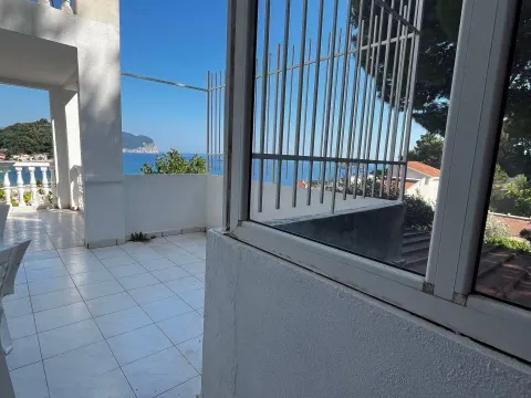 Sale, one bedroom apartment, 67m², Petrovac, Budva - image 4