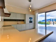 Sale, house, 290m², Tivat, Crna Gora - image 1