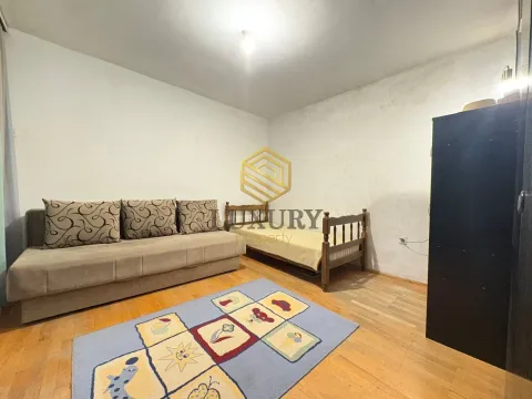 Sale, two bedroom apartment, 80m², Blok 5, Podgorica - image 2