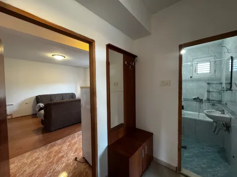 Rent, one bedroom apartment, 46m², Stari Aerodrom, Podgorica - image 9