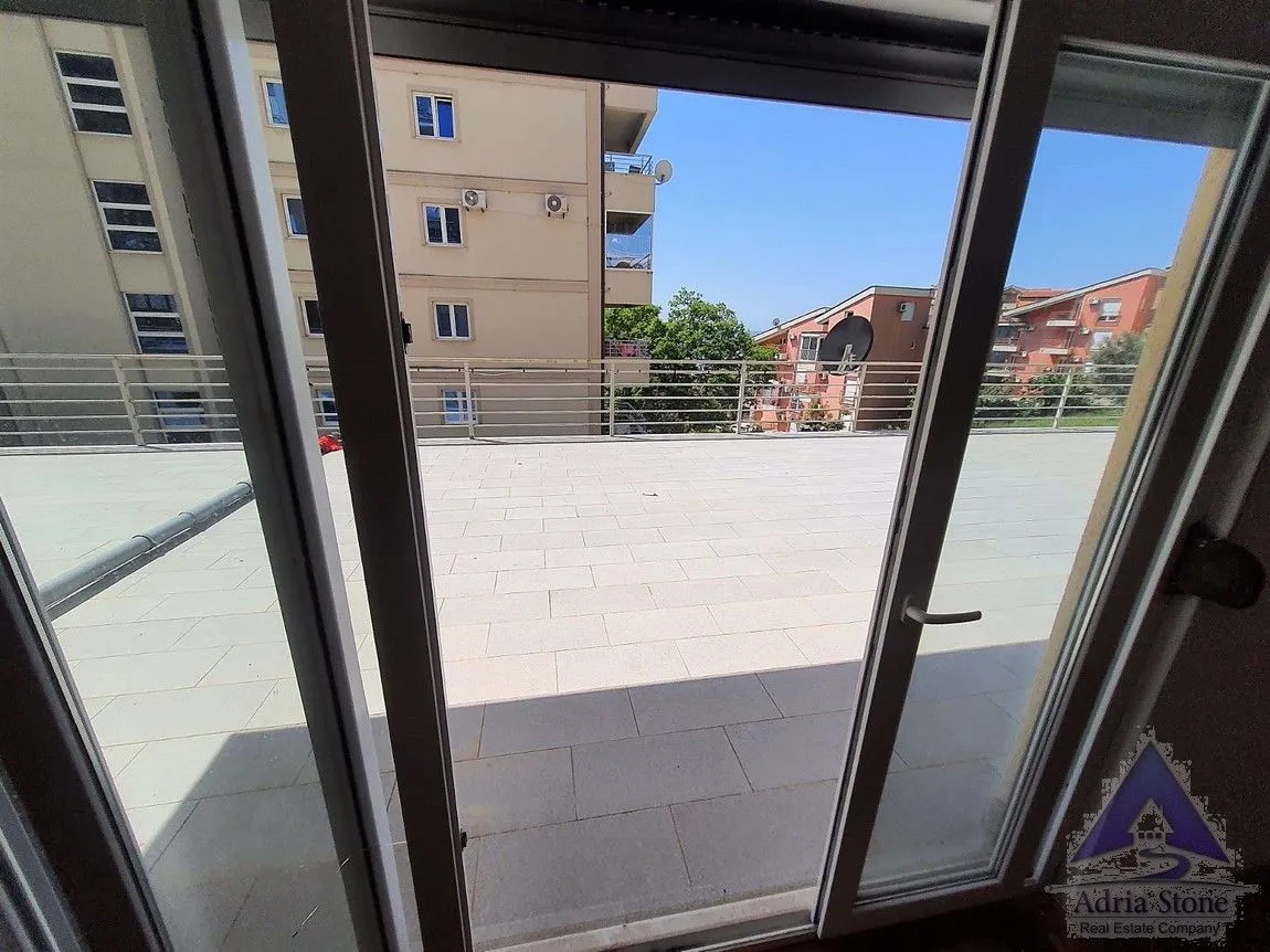 Sale, two bedroom apartment, 107m², Petrovac, Budva