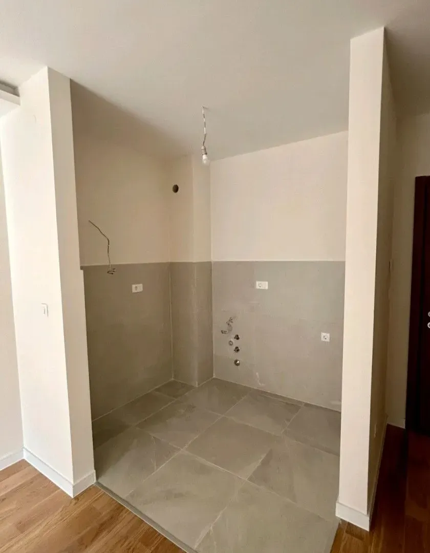Izdavanje, jednosoban stan, 43m², City Kvart, Podgorica